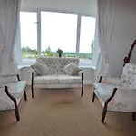 度假居 Yellow Up To10 Guests 亚达尔
